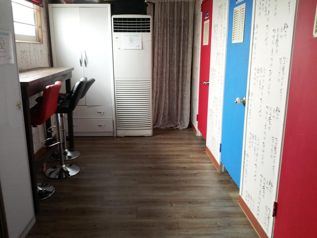 Amuse Guest House Seoul Bagian luar foto